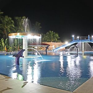 Nassim Hotel And Beach Resort